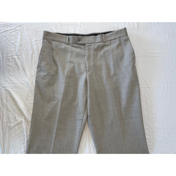 Stafford Performance Classic Fit Washable Poly-Wool Dress Pants, Slacks. 38X29. - Picture 5 of 9